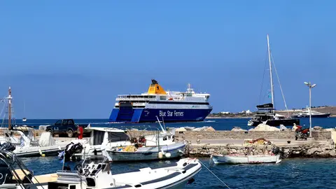 Ferry a las Cícladas Ferry a las Cícladas