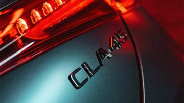 La versi&oacute;n que faltaba: el Mercedes AMG CLA ya est&aacute; aqu&iacute; para darle a la berlina compacta su faceta m&aacute;s extrema