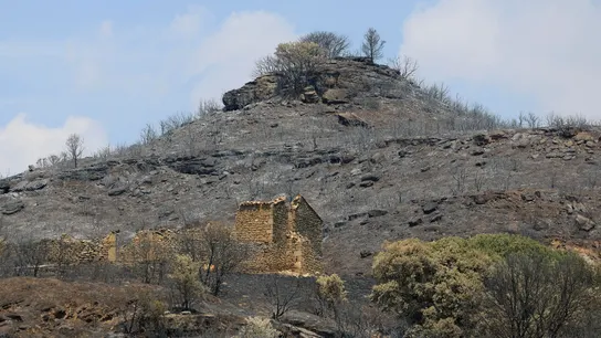 Estabilizado el incendio de Orés tras arrasar 14.400 hectáreas: hay 1.000 evacuados. Estabilizado el incendio de Orés tras arrasar 14.400 hectáreas: hay 1.000 evacuados.