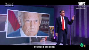 "&iexcl;Yo soy tu h&eacute;roe! Un l&iacute;der capaz de enfrentarse a Trump y de ser m&aacute;s chulo que Macron": 'Pedro S&aacute;nchez' saca pecho por su 'No a la guerra'