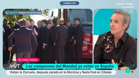 Ramoncín, sobre la madre de Nico Williams: "Vino en una patera embarazada y su hijo, vestido de rojo y español, ha ganado un Mundial" Ramoncín hace su particular análisis deportivo y social de la victoria de España en el Mundial y habla del dominio sobre el terreno de juego de una España muy distinta a la que ganó el Mundial en 2010.