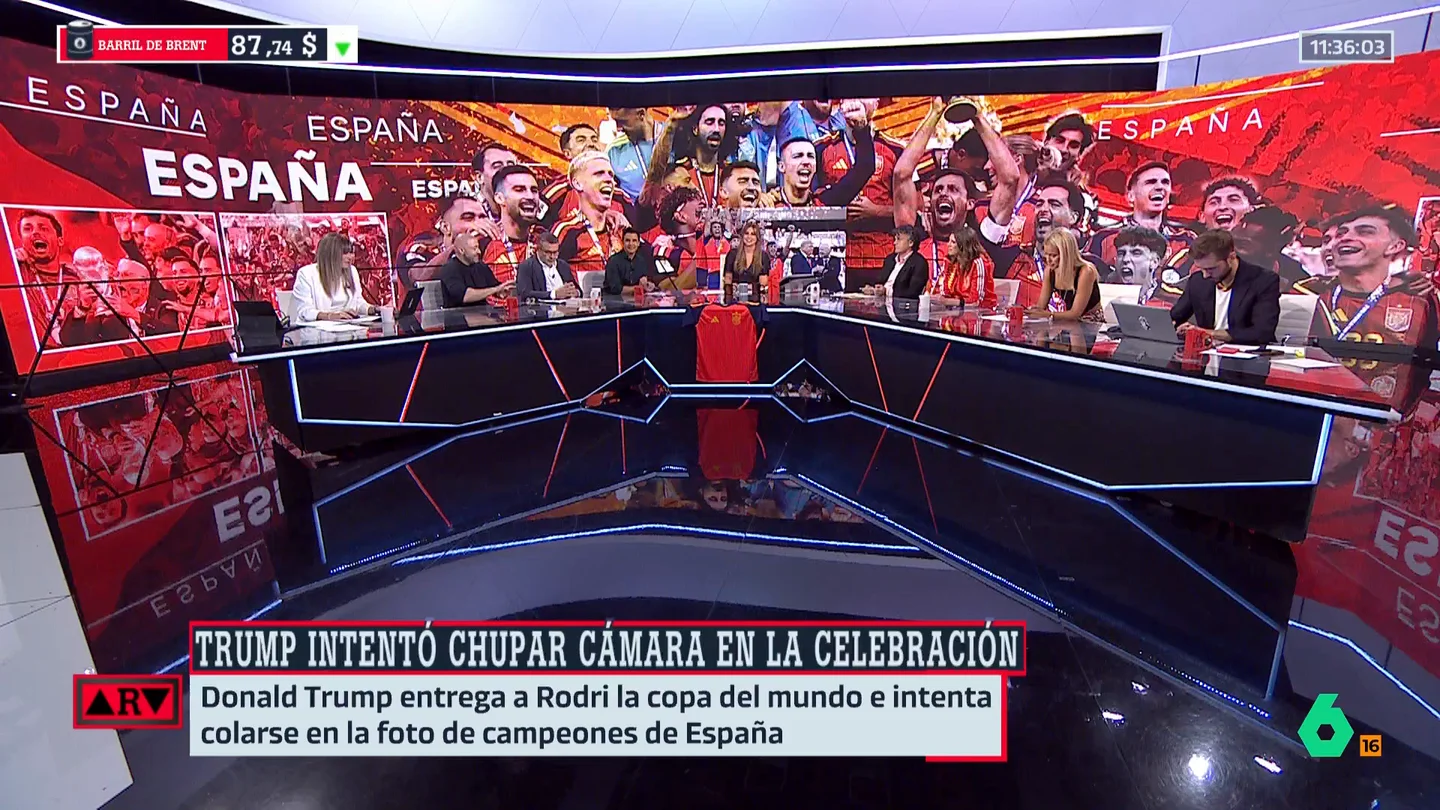 Rafa López analiza el papel de Trump en la final del Mundial: "El problema de Trump se llama midterm elections, puede perder el control del Senado" Rafa López analiza el papel de Trump en la final del Mundial: "El problema de Trump se llama midterm elections, puede perder el control del Senado"
