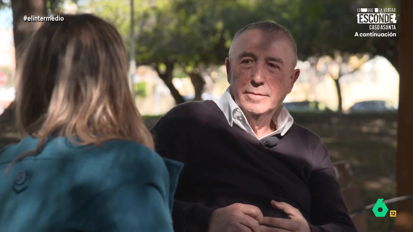Joan Baldoví califica de "robo" el escándalo de las VPP de Alicante: "Han quitado toda transparencia para quedárselo entre cuatro" En pleno escándalo del residencial Les Naus, Andrea Ropero hablaba con Joan Baldoví sobre la promoción de vivienda pública de la que se habrían beneficiado varios cargos del Ayuntamiento de Alicante, entre ellos la propia concejala de Urbanismo.
