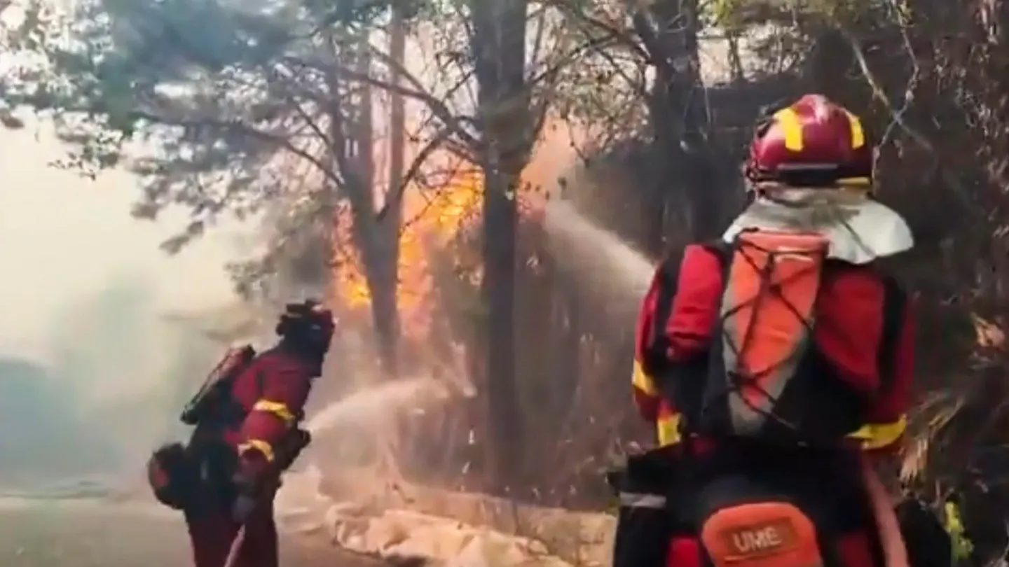 La UME trabaja el incendio en San Martín de Valdeiglesias (Madrid) La UME trabaja el incendio en San Martín de Valdeiglesias (Madrid)