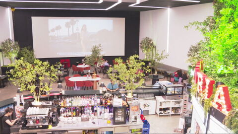 Un cine convertido en bar