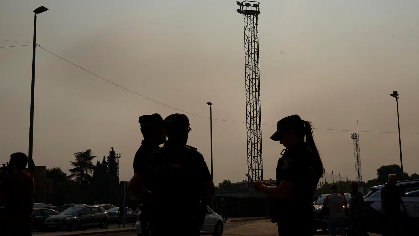 Varios vecinos de &Aacute;vila, desalojados