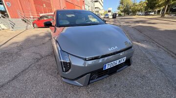 As&iacute; es el Kia EV4, el primer 100% el&eacute;ctrico de la firma surcoreana que se fabrica en Europa