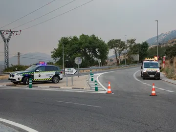 Estas son las carreteras cortadas en Madrid por el incendio en la Sierra Oeste Estas son las carreteras cortadas en Madrid por el incendio en la Sierra Oeste