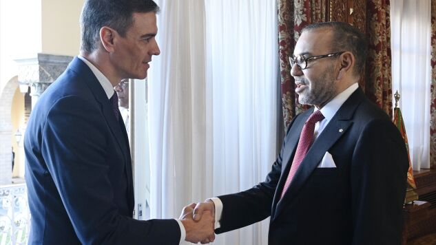 Imagen de archivo. El presidente del Gobierno espa&ntilde;ol, Pedro S&aacute;nchez, y el rey de Marruecos, Mohamed VI