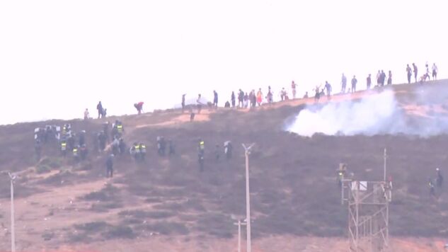 La Polic&iacute;a marroqu&iacute; dispersa a quien intenta cruzar