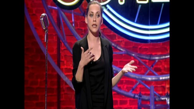 El mon&oacute;logo de Mar&iacute;a Le&oacute;n sobre c&oacute;mo recuper&oacute; su carn&eacute;: "Conducir es como hacer el amor, todos piensan que lo hacen bien, pero no es verdad"