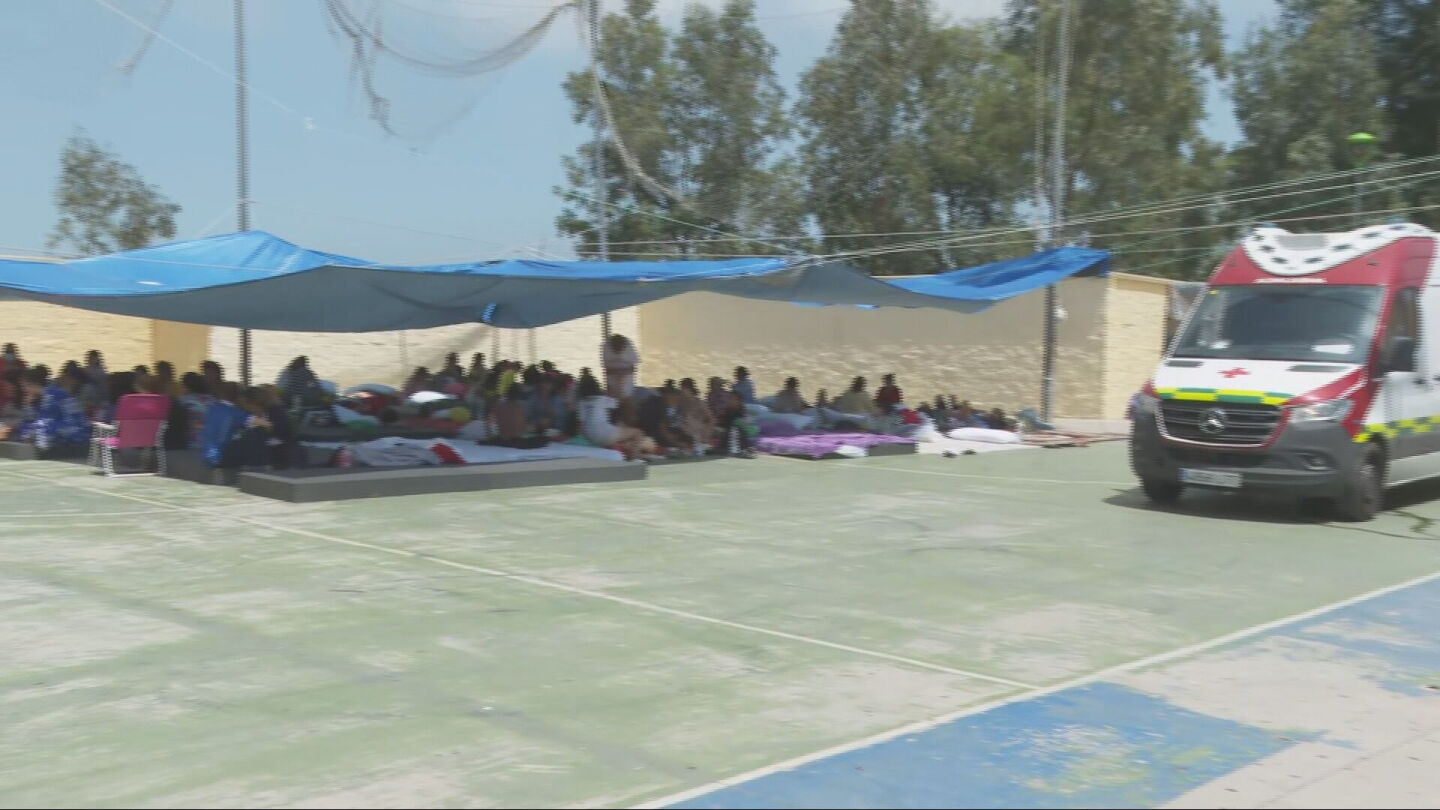 Durmiendo en parques y apartados en barrios marginales: as&iacute; viven los casi 1.300 menores que siguen en Ceuta