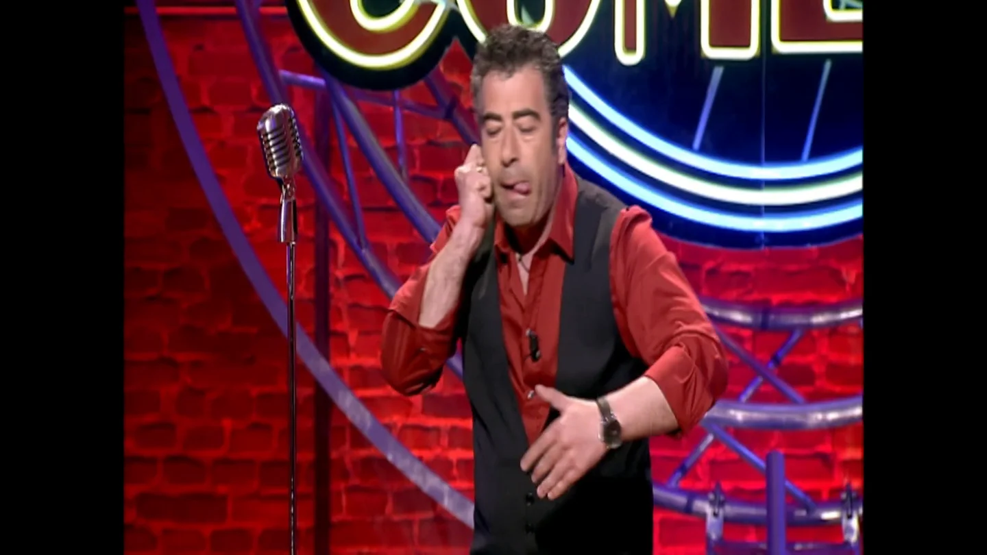 El monólogo de Agustín Jiménez sobre el tamaño del pene: "El que lo tiene grande hace felices a los demás contando monólogos" El monólogo de Agustín Jiménez sobre el tamaño del pene: "El que lo tiene grande hace felices a los demás contando monólogos"