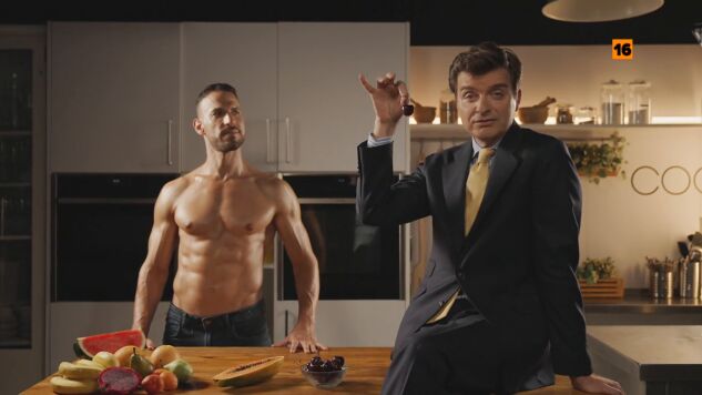 Marc Gir&oacute; anuncia el regreso de Cara al Show, entre pl&aacute;tanos, papayas y un 'chulazo' sin camiseta: "Con tanta fibra, se van a cagar"