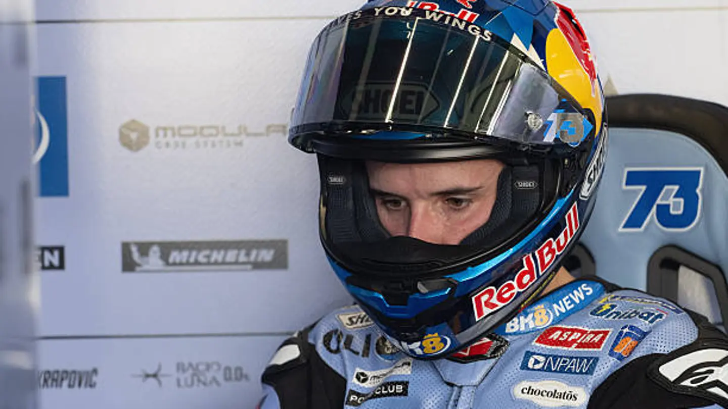 La brutal autocrítica de Álex Márquez tras perder el podio en Silverstone: "Estoy cabreado" La brutal autocrítica de Álex Márquez tras perder el podio en Silverstone: "Estoy cabreado"