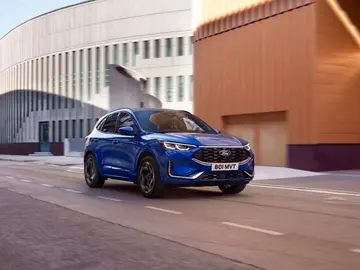 Este híbrido enchufable tiene también uno de los "pilotos automáticos" más avanzados que hay en España, y es el gran rival del Toyota C-HR Este híbrido enchufable tiene también uno de los "pilotos automáticos" más avanzados que hay en España, y es el gran rival del Toyota C-HR