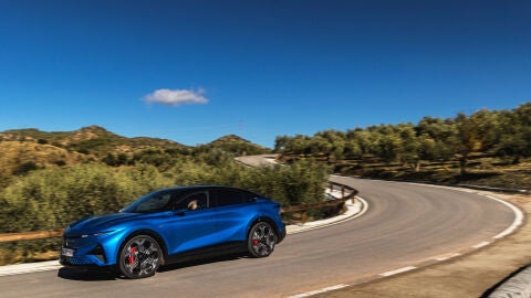 Alpine A390