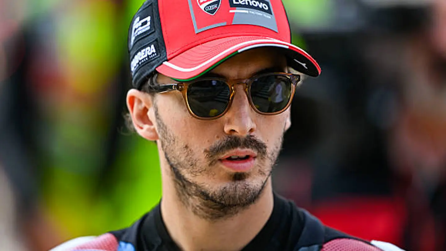 El sufrimiento de Bagnaia se acentúa en Silverstone: "Uno de los peores fines de semana del año" El sufrimiento de Bagnaia se acentúa en Silverstone: "Uno de los peores fines de semana del año"