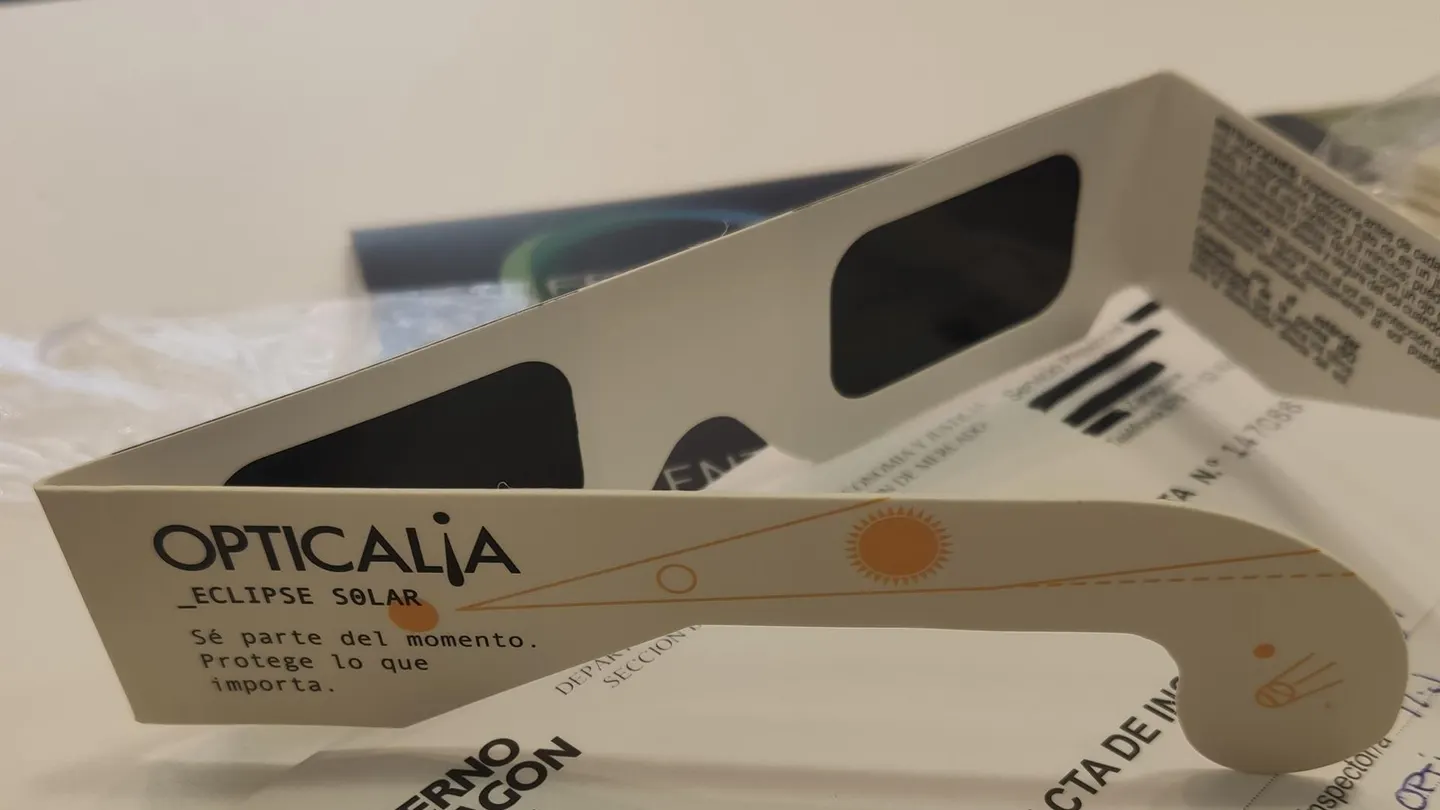 El Gobierno de Navarra alerta sobre gafas para eclipses solares que pueden provocar lesiones oculares graves El Gobierno de Navarra alerta sobre gafas para eclipses solares que pueden provocar lesiones oculares graves
