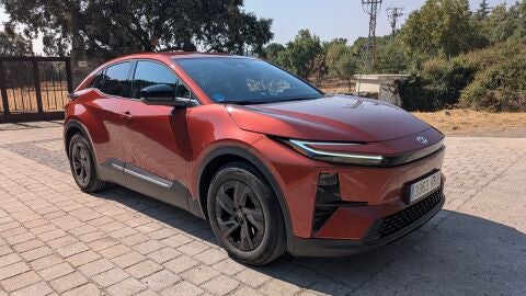 Toyota C-HR +