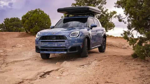MINI prepara un nuevo modelo para los amantes de la aventura y lo pondrá a prueba en el desierto MINI prepara un nuevo modelo para los amantes de la aventura y lo pondrá a prueba en el desierto