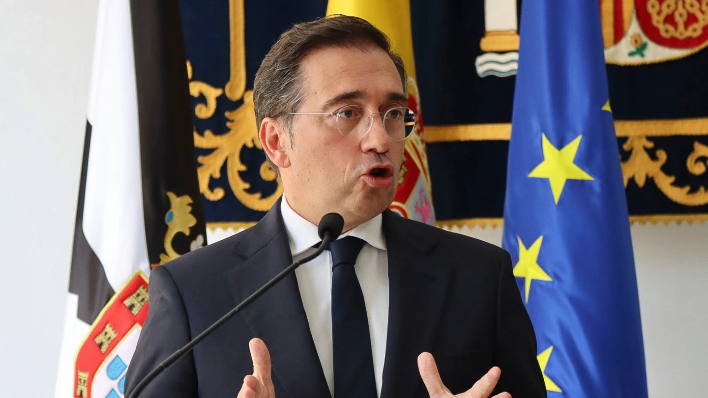 El ministro de Asuntos Exteriores, Unión Europea y Cooperación, José Manuel Albares, durante su comparecencia ante los medios tras reunirse con el presidente de Ceuta El ministro de Asuntos Exteriores, Unión Europea y Cooperación, José Manuel Albares, durante su comparecencia ante los medios tras reunirse con el presidente de Ceuta