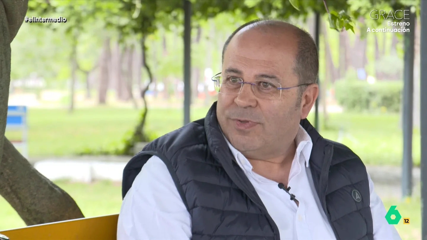 Alfonso Corrales, sobre la eliminación de las clases de árabe en Talayuela: "No solo benefician al alumnado marroquí" El director del colegio Gonzalo Encabo contaba, a Andrea Ropero, qué iba a suponer para los alumnos de su centro escolar, y de otro centro del municipio, la decisión de PP y Vox de eliminar las clases de árabe.