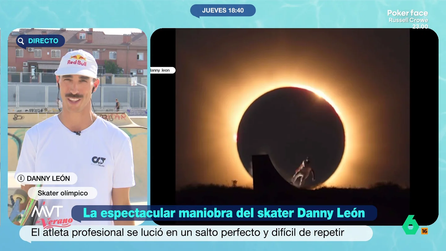 El skater Danny León cuenta cómo se gestó su imagen viral del eclipse: "Sabíamos que íbamos a tener solo 30 segundos" El deportista estuvo ensayando el día anterior para ver cuántos trucos podía llevar a cabo. Finalmente, realizó tres para poder escoger el mejor y conseguir la mejor toma.