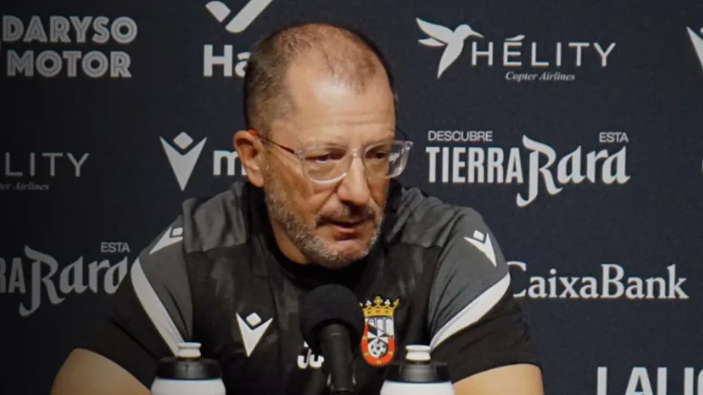 El entrenador del Ceuta, José Juan Romero, en la comparecencia de prensa previa al estreno liguero. El entrenador del Ceuta, José Juan Romero, en la comparecencia de prensa previa al estreno liguero.