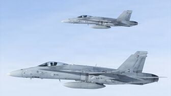 Dos cazas F-18