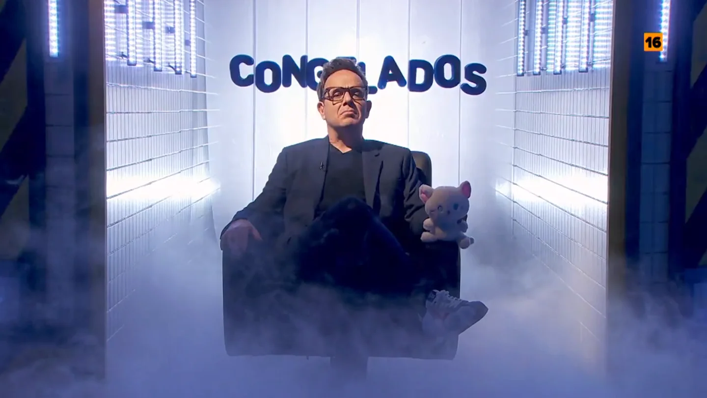 Àngel Llàcer presenta en laSexta 'Congelados', el concurso donde solo los más fríos ganan: estos son los famosos que participan Àngel Llàcer presenta en laSexta 'Congelados', el concurso donde solo los más fríos ganan: estos son los famosos que participan