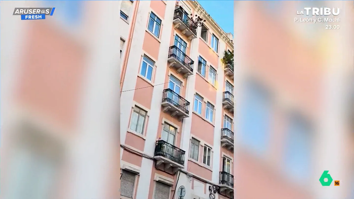 Alfonso Arús alucina al ver cómo una persona carga su coche desde un quinto piso Alfonso Arús alucina al ver cómo una persona carga su coche desde un quinto piso