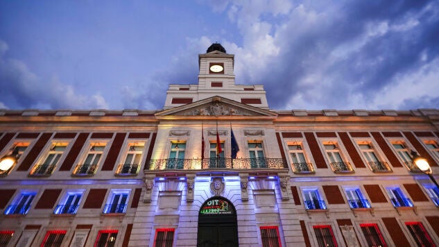 Fachada de la Real Casa de Correos, en Sol