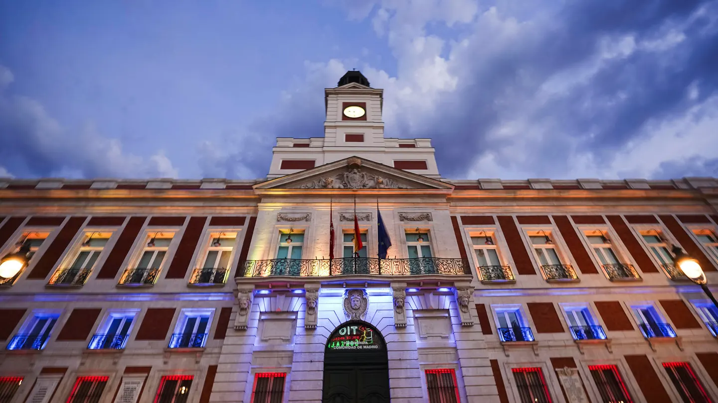 Fachada de la Real Casa de Correos, en Sol Fachada de la Real Casa de Correos, en Sol