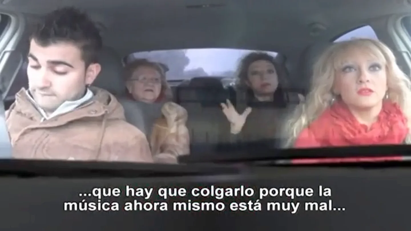 Así se vivió en 'Princesas de Barrio' la grabación del videoclip de Paqui, con su matrimonio al límite: "Ya podías apoyarme un poco" Así se vivió en 'Princesas de Barrio' la grabación del videoclip de Paqui, con su matrimonio al límite: "Ya podías apoyarme un poco"