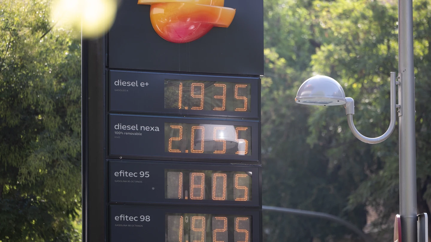 Cartel de precios en una gasolinera de Repsol, a 18 de agosto de 2026, en Madrid (España). Cartel de precios en una gasolinera de Repsol, a 18 de agosto de 2026, en Madrid (España).