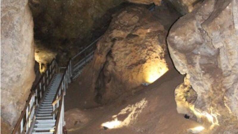  Así es La Mina, la Cueva del Yeso de Baena