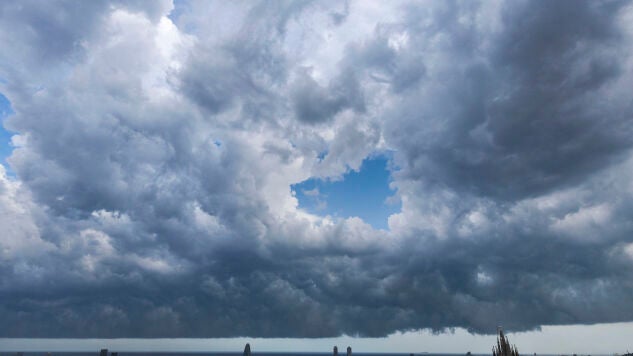 Cielo encapotado en Barcelona, el d&iacute;a en que est&aacute; previsto que cambie el tiempo en Catalu&ntilde;a de cara al fin de semana