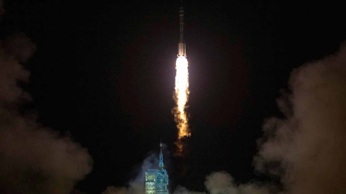 Misi&oacute;n espacial Shenzhou-23