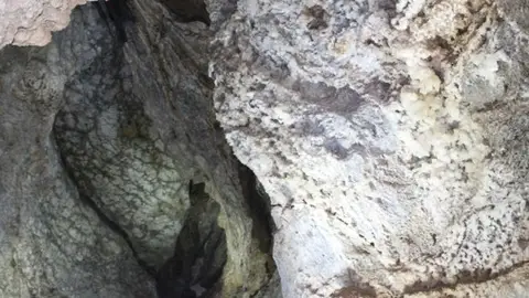 Cueva del Yeso de Baena Cueva del Yeso de Baena