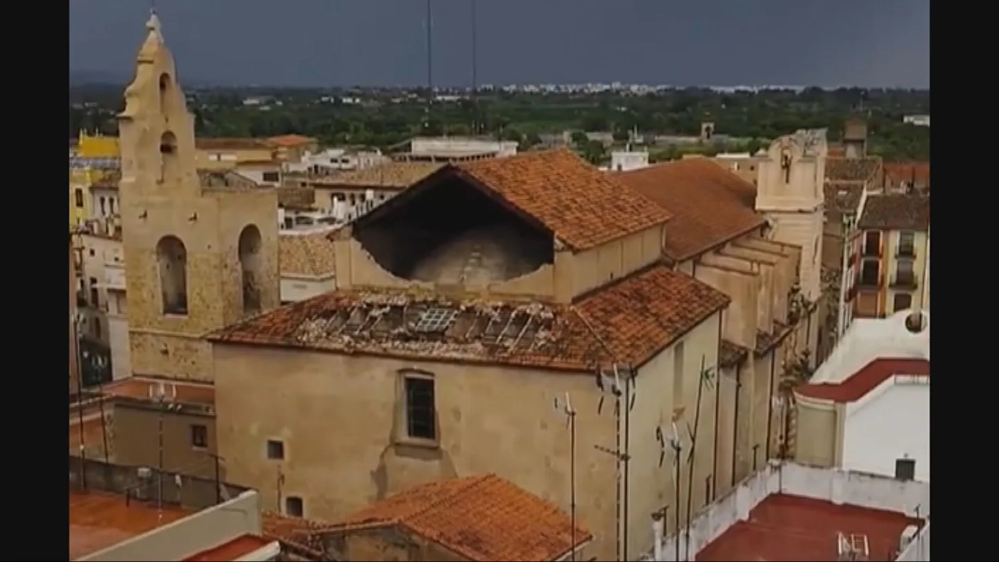 Iglesia de San Catalina (Alzira), dañada tras los episodios de lluvia Iglesia de San Catalina (Alzira), dañada tras los episodios de lluvia
