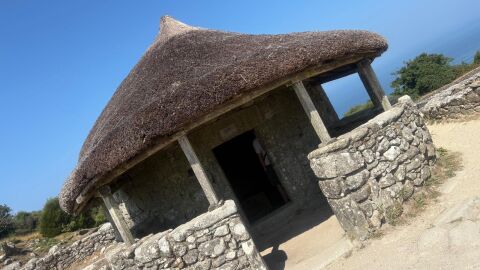 Casa reconstruida. Castro de Santa Trega