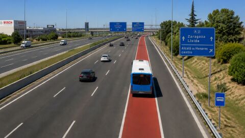 Carril rojo autov&iacute;a A-2
