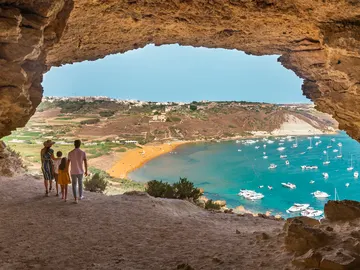 Cueva. Gozo Cueva. Gozo