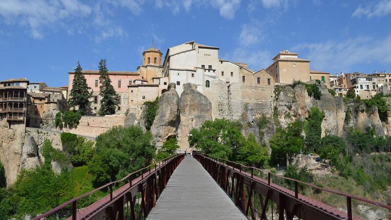 Así es el Puente de San Pablo de Cuenca, el histórico paso sobre el Huécar que sorprende a todos