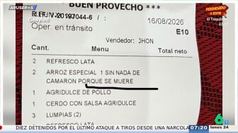 La peculiar anotaci&oacute;n de un restaurante tras pedir un plato de arroz sin camarones: "Porque se muere"