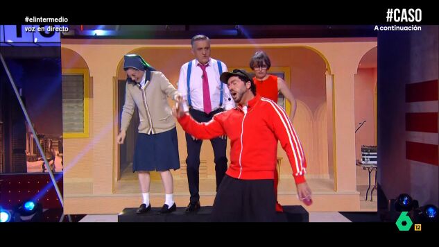 Ra&uacute;l P&eacute;rez se convert&iacute;a en Bad Bunny en este momento que recupera El Intermedio y con 'casting' y versi&oacute;n de 'Caf&eacute; y Ron' mediante, hablaba sobre la pol&eacute;mica por la selecci&oacute;n de personas para la 'casita' de sus conciertos.