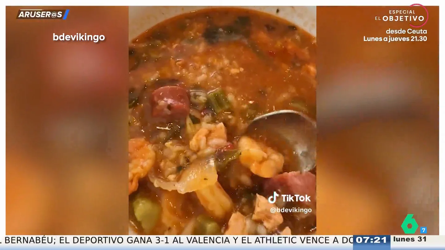 La "sopa de paella" que indigna a un español en Estados Unidos: "Representando a España" La "sopa de paella" que indigna a un español en Estados Unidos: "Representando a España"