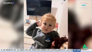 El divertido v&iacute;deo viral del beb&eacute; que pide cerveza: "Podr&iacute;a ser hija del Sevilla"