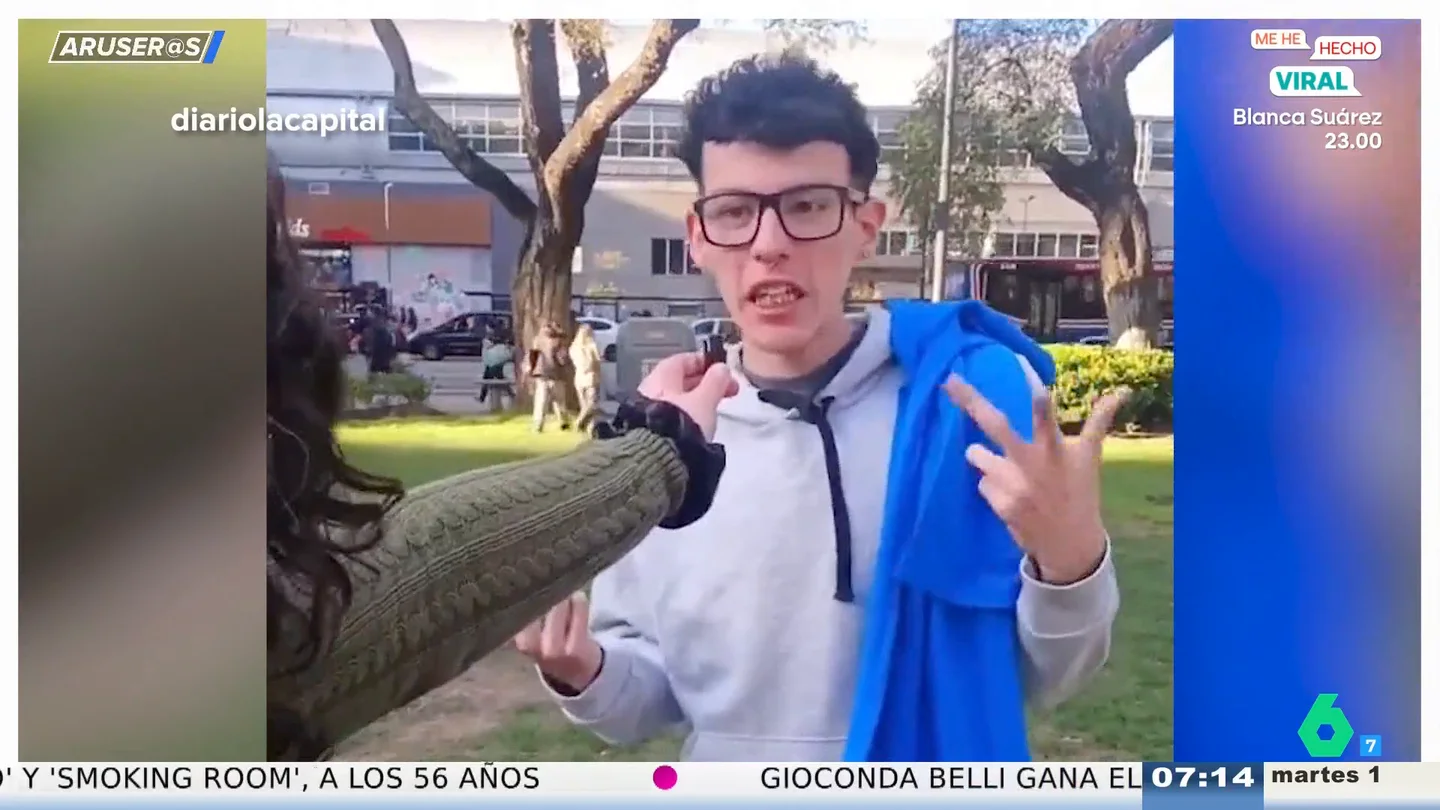 Un joven falta al trabajo para "farmear aura" y se indigna porque su jefe le descuenta el día: "¡Está justificado!" Un joven falta al trabajo para "farmear aura" y se indigna porque su jefe le descuenta el día: "¡Está justificado!"